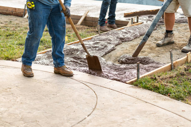 Best Best Concrete Contractor  in Guntown, MS